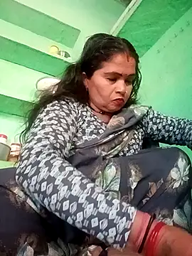 Manavi x online show from November 23, 2025, 8:47 am