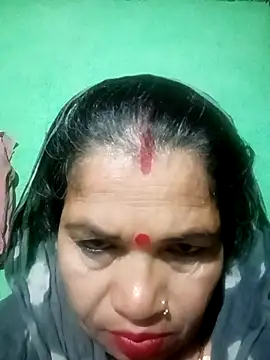 Manavi x online show from November 25, 2025, 9:59 pm