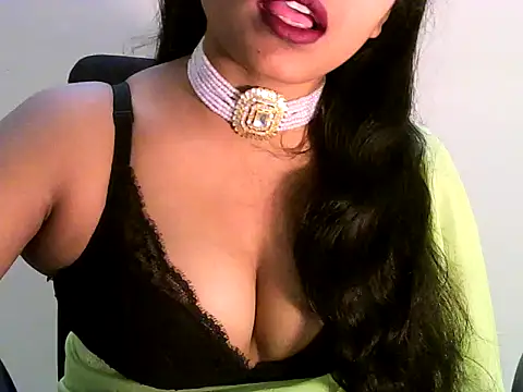 hottest mahii online show from November 1, 2025, 5:09 am