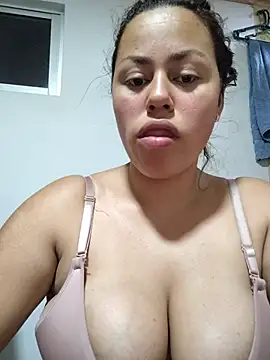 camila-titis online show from July 25, 2026, 2:20 am