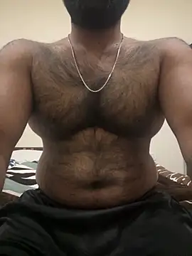 DJLOVE280825 online show from February 18, 2026, 6:42 am