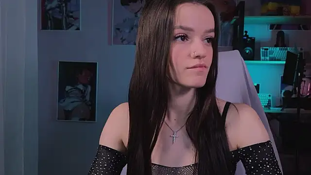 E l i z e  online show from February 19, 2026, 5:14 am