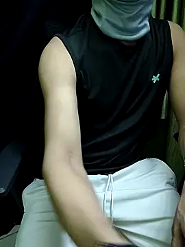 chocolate alone online show from November 9, 2025, 1:20 pm