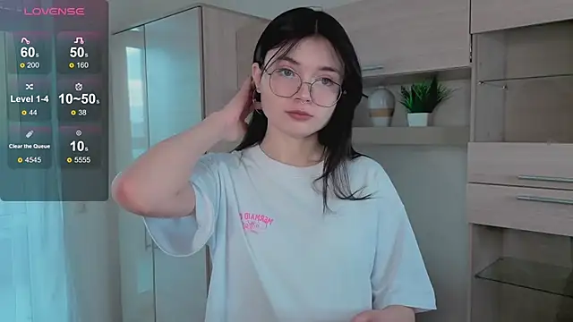 Susan Gardner online show from November 14, 2025, 6:12 am