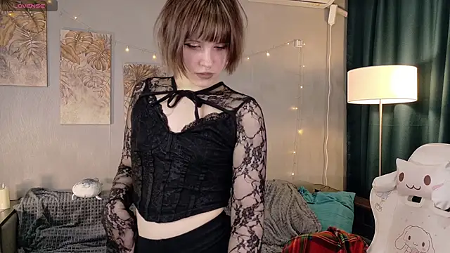 KikiMoor online show from February 26, 2026, 10:03 am