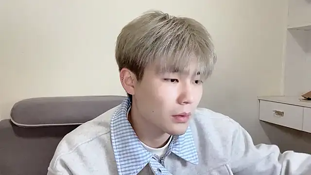 Snapshot of xiaoyang5200 chatting on January 19, 2026, 4:22 pm xiaoyang5200 online show from January 19, 2026, 4:22 pm