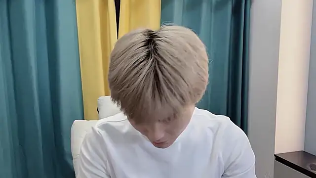 Snapshot of xiaoyang5200 chatting on February 27, 2026, 3:01 pm xiaoyang5200 online show from February 27, 2026, 3:01 pm