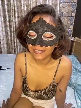 SIZZLER 1100 online show from September 19, 2025, 9:04 pm