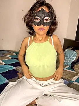 SIZZLER 1100 online show from October 10, 2025, 6:18 pm