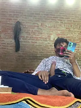 uniquesexyboy5689 online show from March 27, 2026, 10:37 am