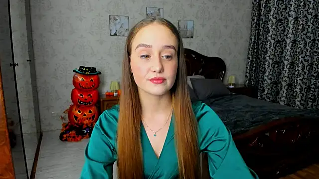 SabrinaCandi online show from November 4, 2025, 3:38 am