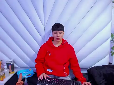 Bruno Cruzz online show from October 31, 2025, 2:34 am