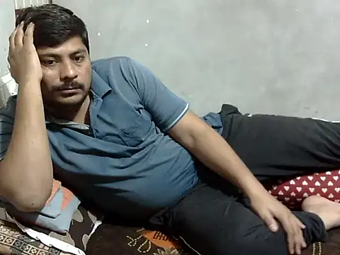 Ajmersingh335512 online show from March 16, 2026, 3:27 pm