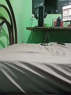 pretinha br online show from December 1, 2025, 12:15 am