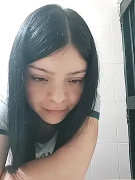 LunaJacobs online show from March 6, 2026, 2:52 am