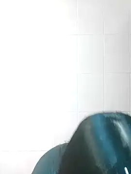 LunaJacobs online show from April 7, 2026, 7:58 pm