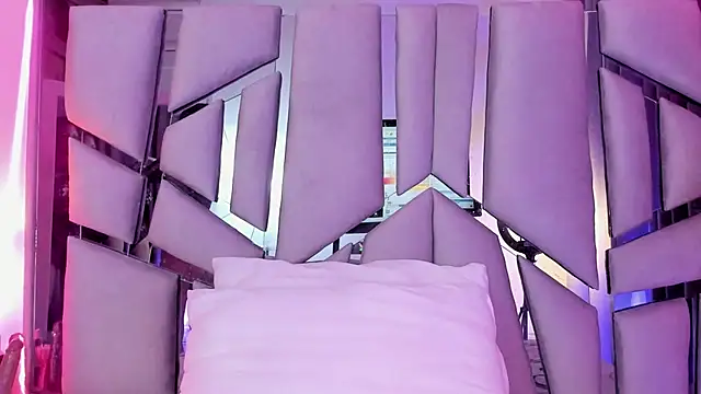 Snapshot of _valeria_saenz_ chatting on November 29, 2025, 2:03 am valeria saenz online show from November 29, 2025, 2:03 am