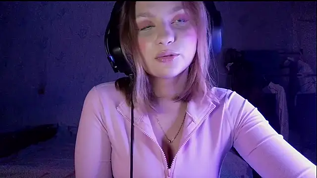 Snapshot of pr_In_cess_ chatting on September 17, 2025, 8:32 pm pr In cess  online show from September 17, 2025, 8:32 pm