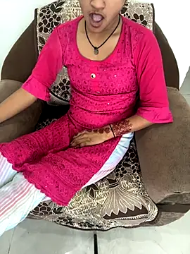 Snapshot of Student_girl2 chatting on September 10, 2025, 4:56 am Student girl2 online show from September 10, 2025, 4:56 am