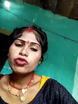 Snapshot of Susila_ji chatting on September 11, 2025, 6:35 am Susila ji online show from September 11, 2025, 6:35 am