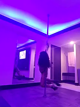 mamasitapetite online show from November 3, 2025, 5:20 am