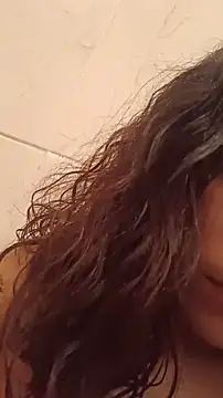 Snapshot of mamasitapetite chatting on May 13, 2026, 3:53 pm mamasitapetite online show from May 13, 2026, 3:53 pm