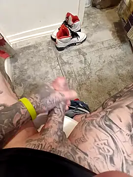 MRTATTWO online show from September 21, 2025, 6:42 pm