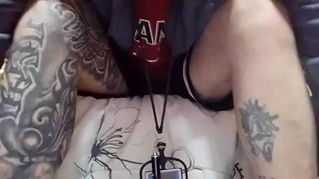 MRTATTWO online show from September 28, 2025, 12:16 am