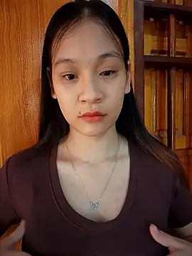 ChiecumBae online show from October 17, 2025, 1:20 am