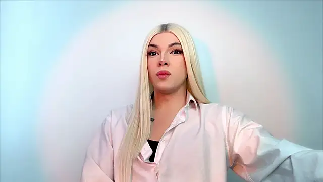 Snapshot of YourTrixie chatting on April 9, 2026, 6:19 am YourTrixie online show from April 9, 2026, 6:19 am