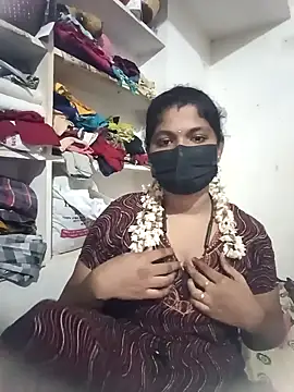 Snapshot of swetha01430 chatting on October 12, 2025, 4:17 pm swetha01430 online show from October 12, 2025, 4:17 pm