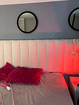 Mila Hank  online show from November 30, 2025, 12:14 am