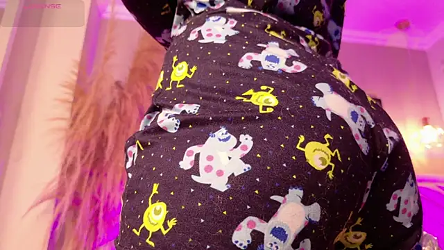 Annie  2 online show from November 20, 2025, 3:07 am