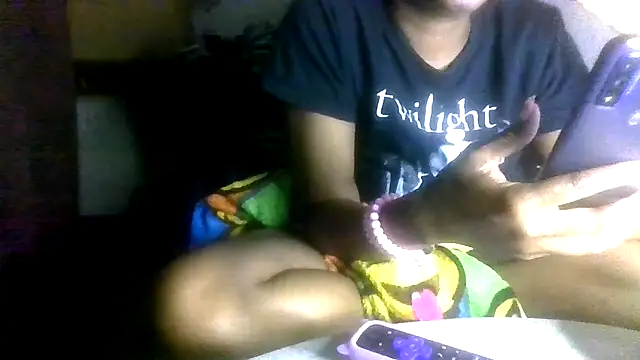 Snapshot of prettymaa chatting on November 21, 2025, 3:38 am prettymaa online show from November 21, 2025, 3:38 am