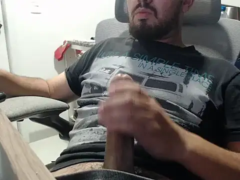 Snapshot of PoneiHetero chatting on October 15, 2025, 4:01 am PoneiHetero online show from October 15, 2025, 4:01 am