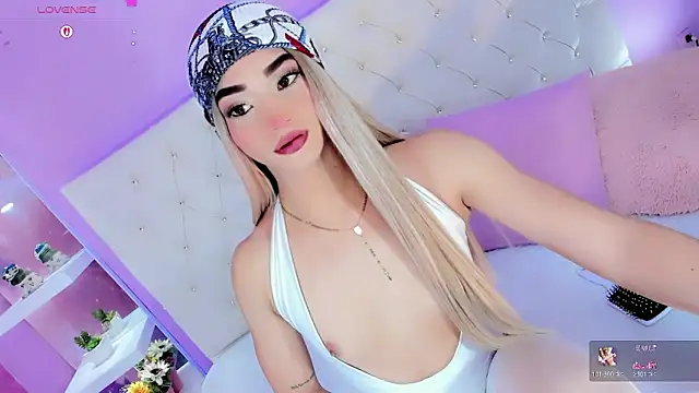 Snapshot of Nauthy_girl chatting on May 12, 2026, 12:46 pm Nauthy girl online show from May 12, 2026, 12:46 pm