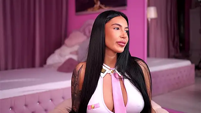 AishaaDevoe online show from March 21, 2026, 8:01 pm