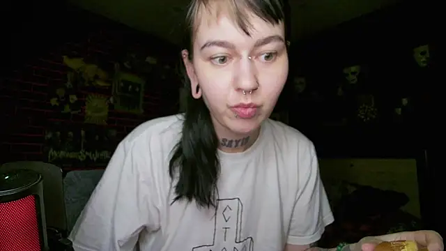 MessalinaOfficial online show from June 21, 2026, 7:49 pm