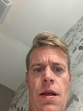 DILFiGuess11 online show from September 25, 2025, 5:00 am