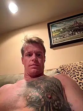 DILFiGuess11 online show from November 4, 2025, 4:44 am