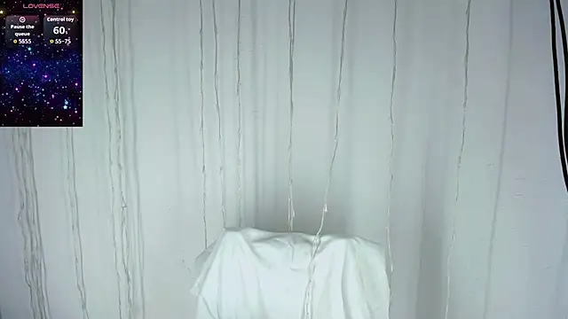 Snapshot of TheBlackwidows chatting on September 30, 2025, 11:48 am TheBlackwidows online show from September 30, 2025, 11:48 am