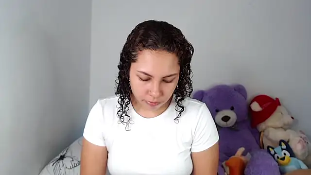 ViolettaMiller  online show from February 11, 2026, 1:05 pm