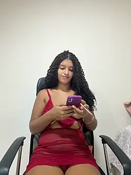 larajuli online show from February 24, 2026, 12:19 am