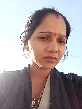 Jooli xx online show from November 8, 2025, 2:34 am