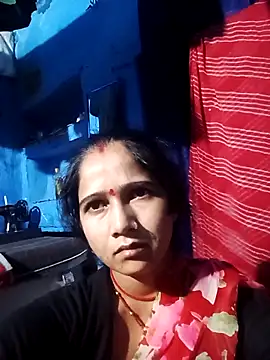 Jooli xx online show from March 19, 2026, 2:54 pm