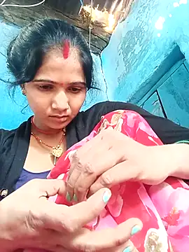 Jooli xx online show from April 11, 2026, 7:45 am