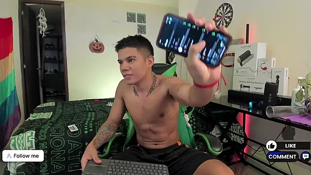 Snapshot of Jack_castell chatting on October 1, 2025, 11:49 am Jack castell online show from October 1, 2025, 11:49 am