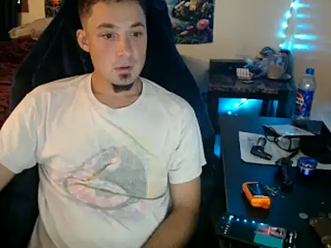 YoBlezz online show from September 30, 2025, 6:13 pm