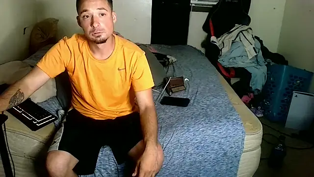 YoBlezz online show from June 10, 2026, 10:52 pm