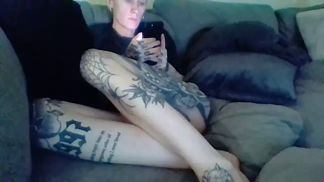 liltiddygoffwaifu online show from November 29, 2025, 10:51 am